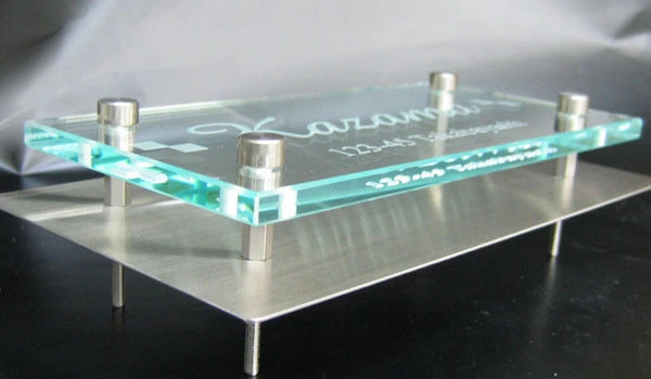 ガラス表札 長方形 彫刻感を楽しむスタイルのステンレス付 MTG-2212
